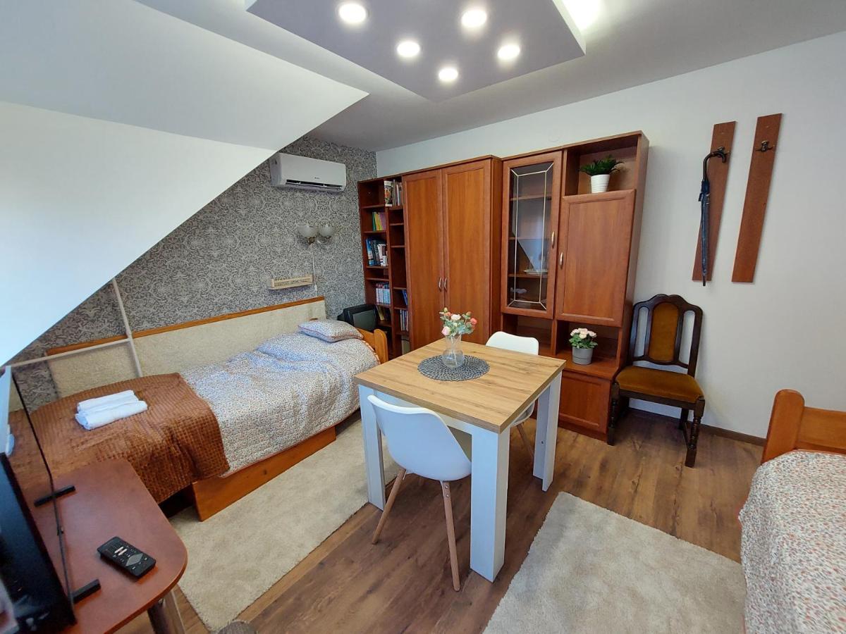 Summer House Apartman Debreţin Exterior foto
